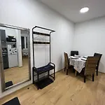アパート Apartmentsbymatyrafa-i