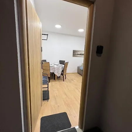 Apartmentsbymatyrafa-i