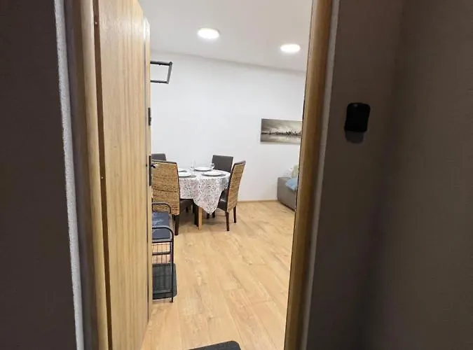 Apartmentsbymatyrafa-i